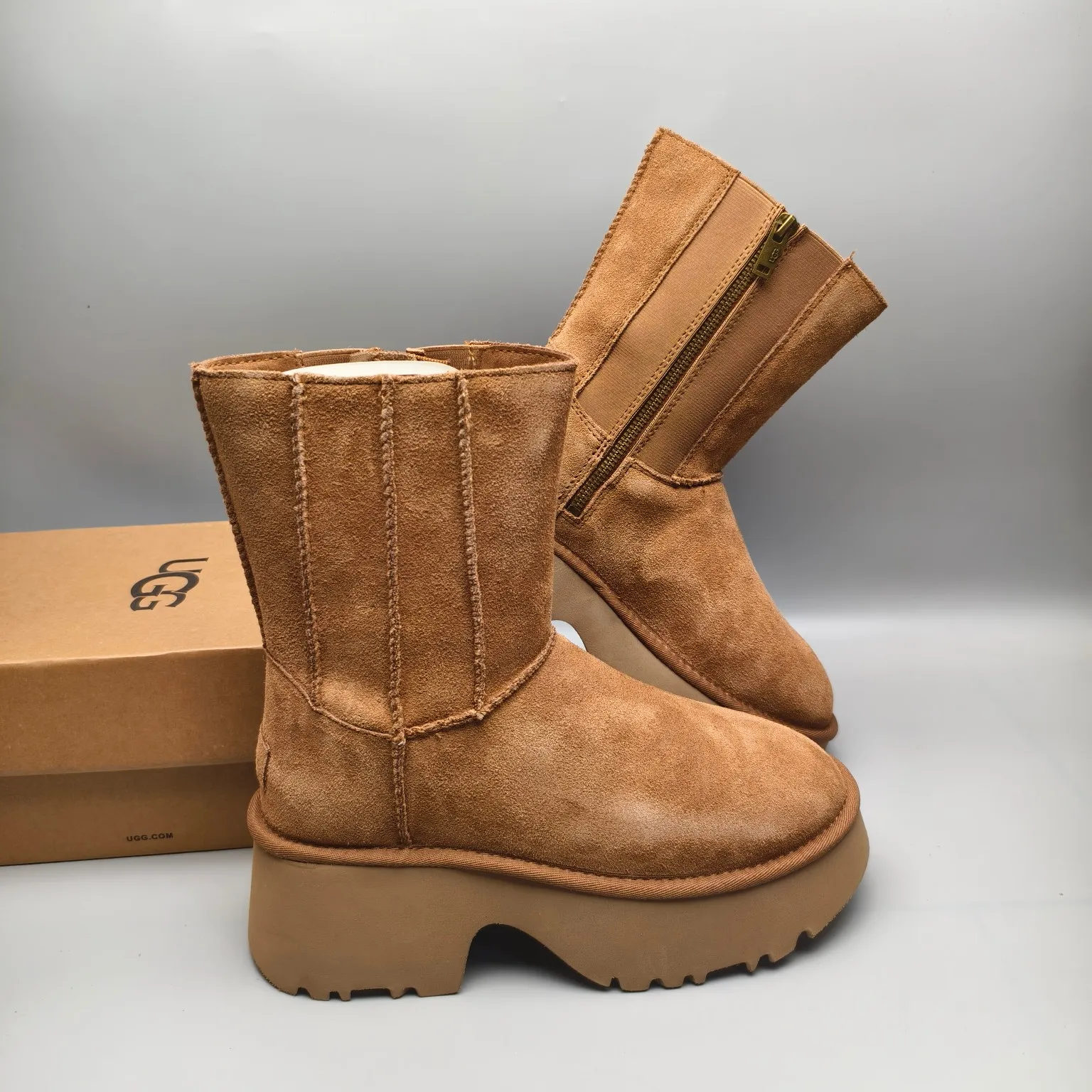 💰600 UGG sheepskin all-in-one snow boots 8313 Thick sole wedge casual women's boots Color: maroon black walnut Matching size: 35-40